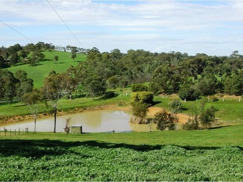 2120 Strathalbyn Road, Macclesfield SA 5153