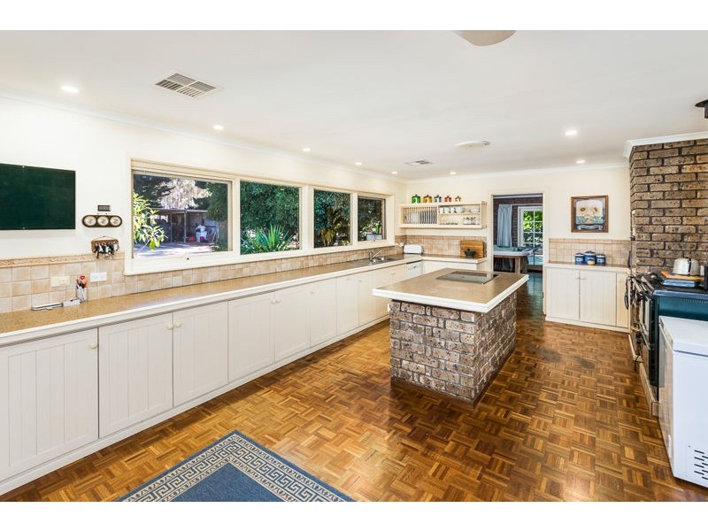 2120 Strathalbyn Road, Macclesfield SA 5153