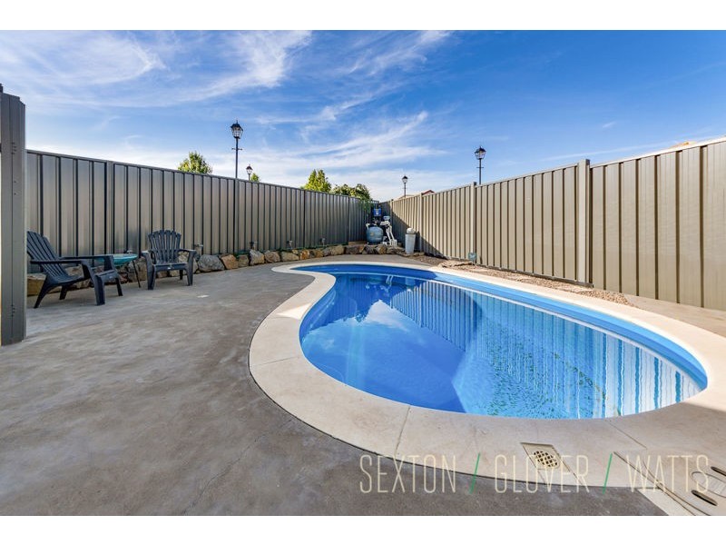 8 Tilly Street, Mount Barker SA 5251