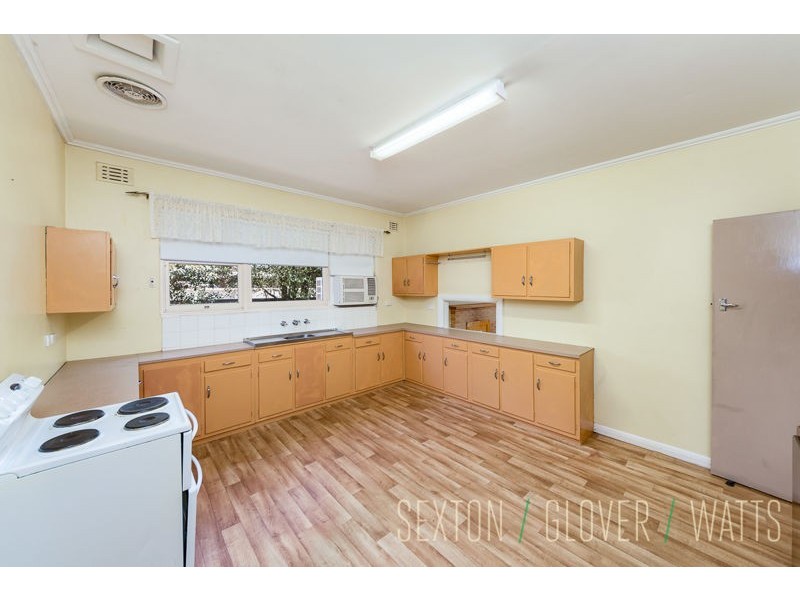 11 Milnes Road, Strathalbyn SA 5255