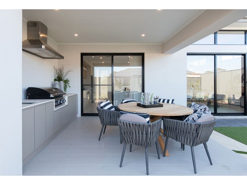 6 Parkindula Drive, Mount Barker SA 5251