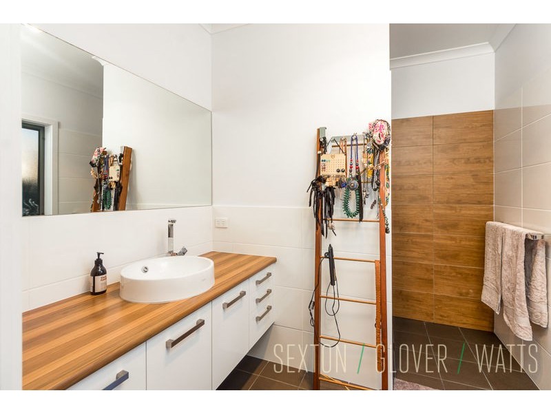 31 Jenkinson Drive, Mount Barker SA 5251