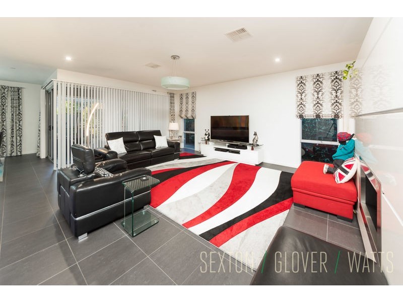 18 Greenfield Street, Mount Barker SA 5251