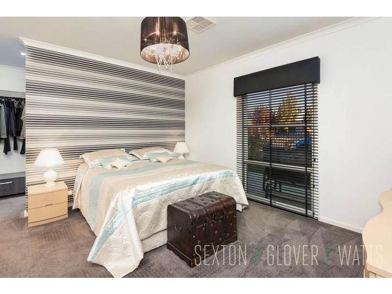 18 Greenfield Street, Mount Barker SA 5251