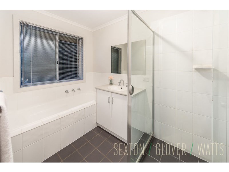 71 Hurling Drive, Mount Barker SA 5251