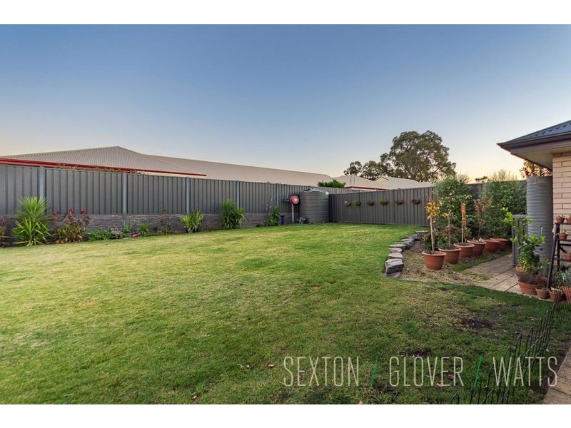 71 Hurling Drive, Mount Barker SA 5251