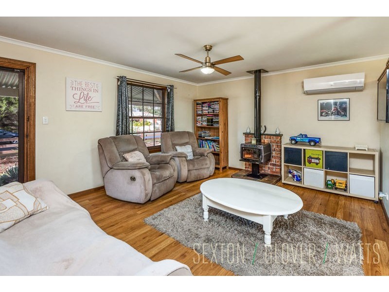 9 Wyatt Road, Strathalbyn SA 5255
