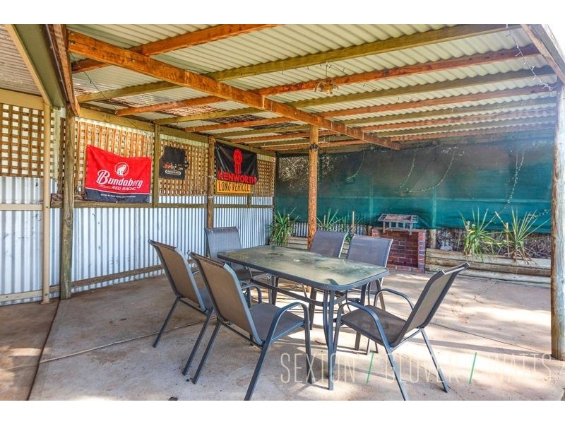 9 Wyatt Road, Strathalbyn SA 5255