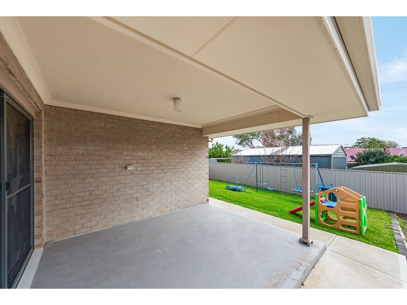 37 Douglas Drive, Mount Barker SA 5251