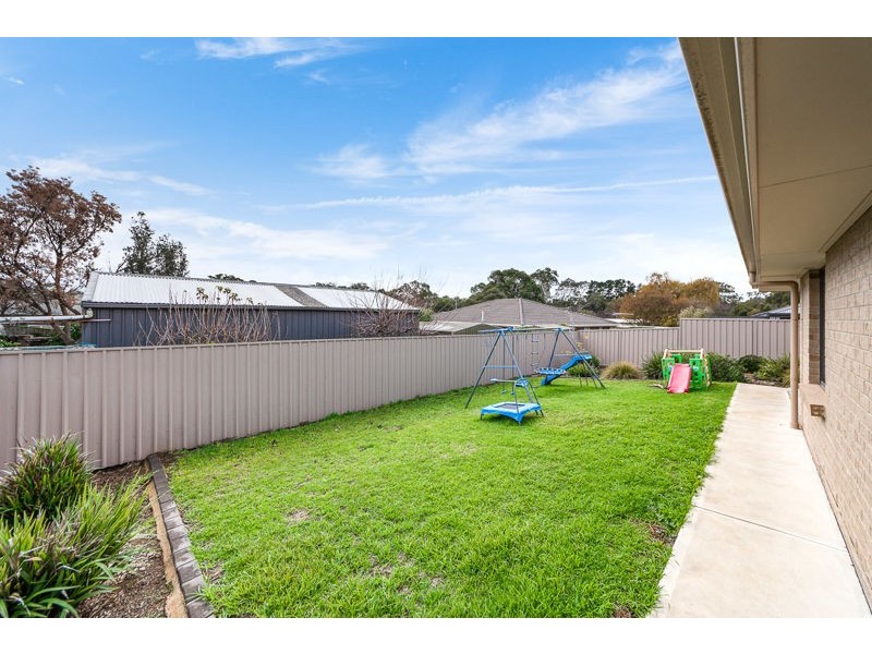 37 Douglas Drive, Mount Barker SA 5251