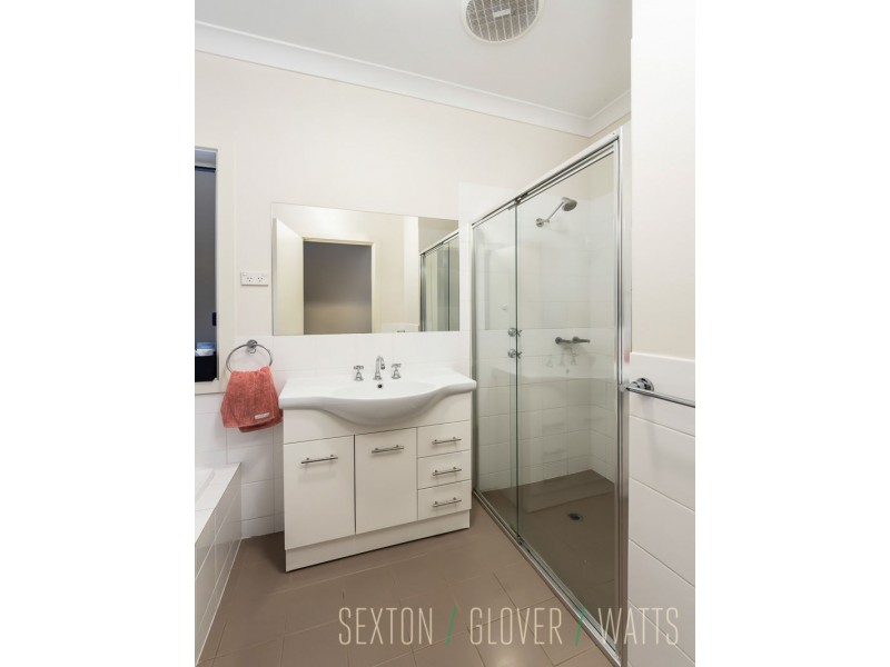 2 Olden Place, Mount Barker SA 5251