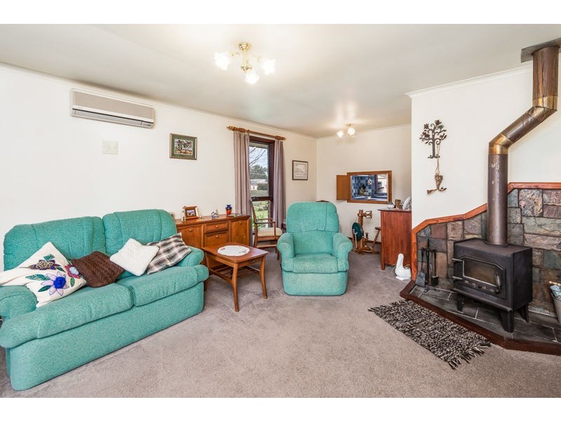 6 Lewis Avenue, Mount Barker SA 5251