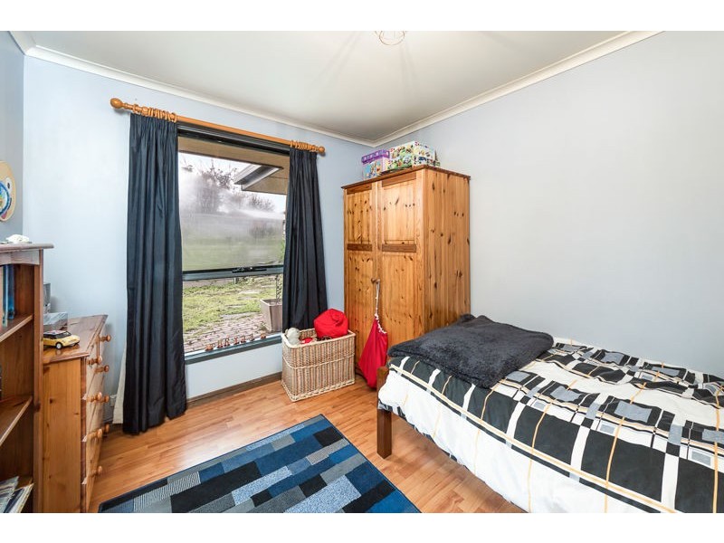 6 Lewis Avenue, Mount Barker SA 5251