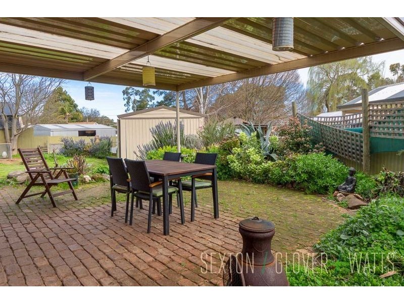 6 Lewis Avenue, Mount Barker SA 5251