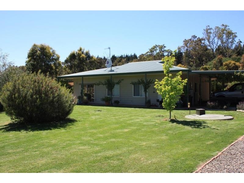 24A Brookman Rd, Meadows SA 5201