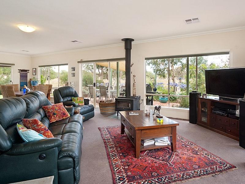 24A Brookman  Rd, Meadows SA 5201