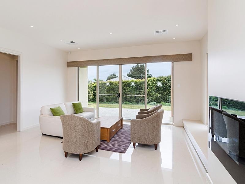 6 Greenfield St, Mount Barker SA 5251