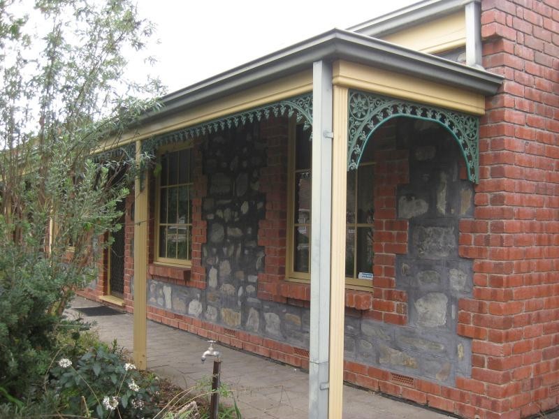 2/4 Margaret St, Woodside SA 5244