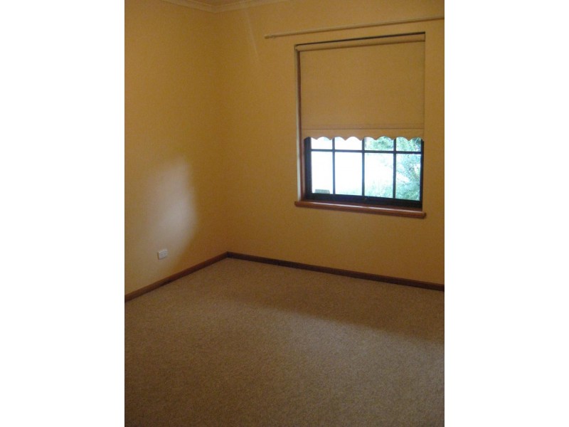 2/4 Margaret St, Woodside SA 5244