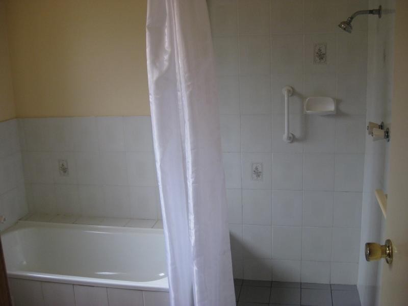 2/4 Margaret St, Woodside SA 5244