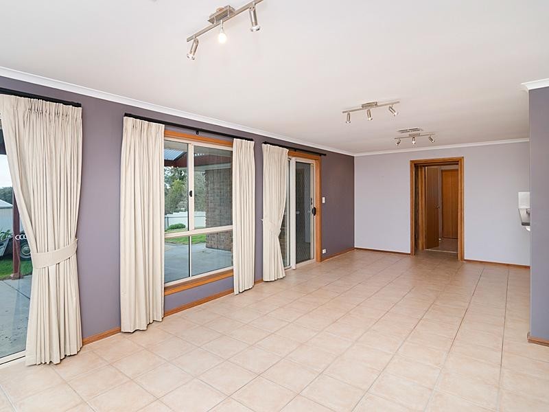 94 Hurling Drive, Mount Barker SA 5251
