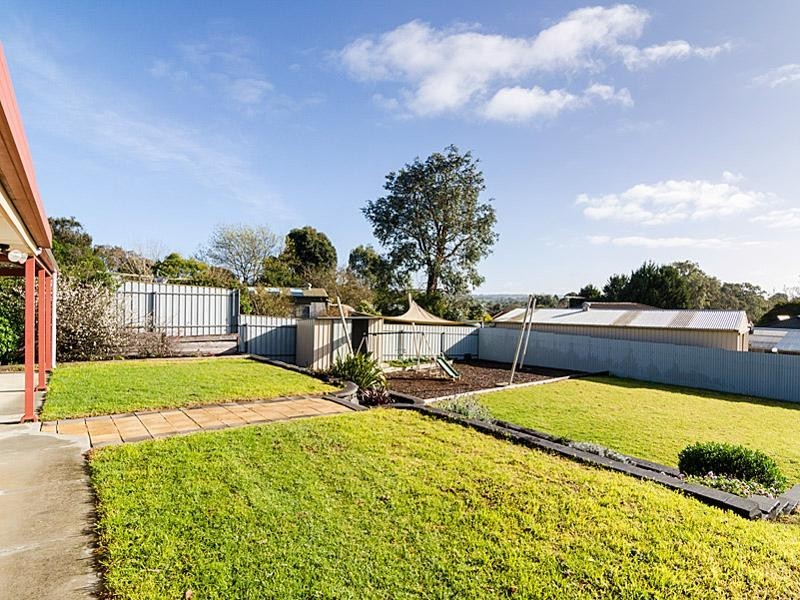 94 Hurling Drive, Mount Barker SA 5251