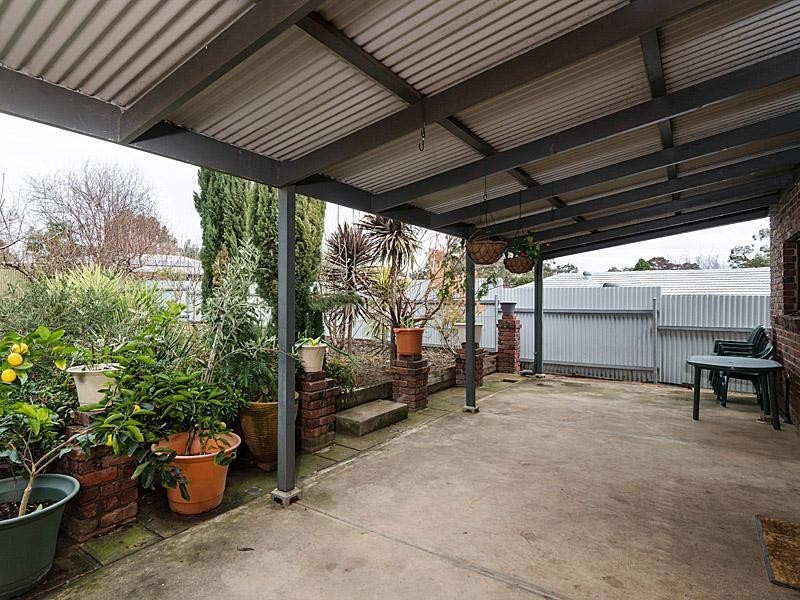 20 Jacaranda Dr, Woodside SA 5244