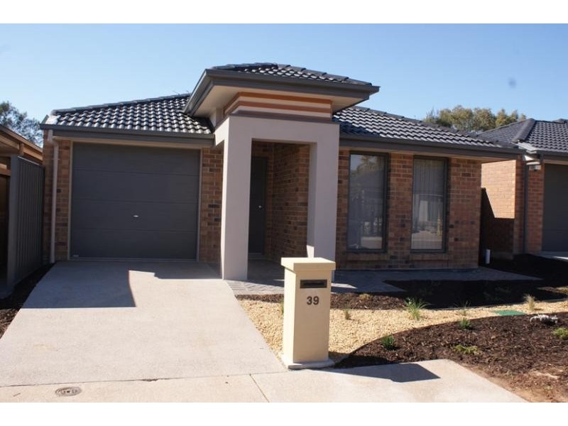 39 The Glenn, Morphett Vale SA 5162