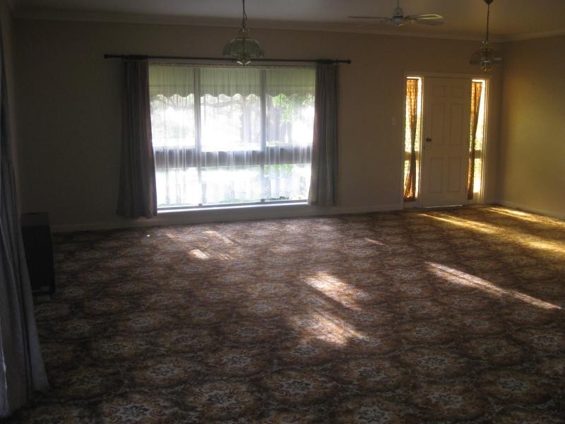 4 Post Office Rd, Woodside SA 5244