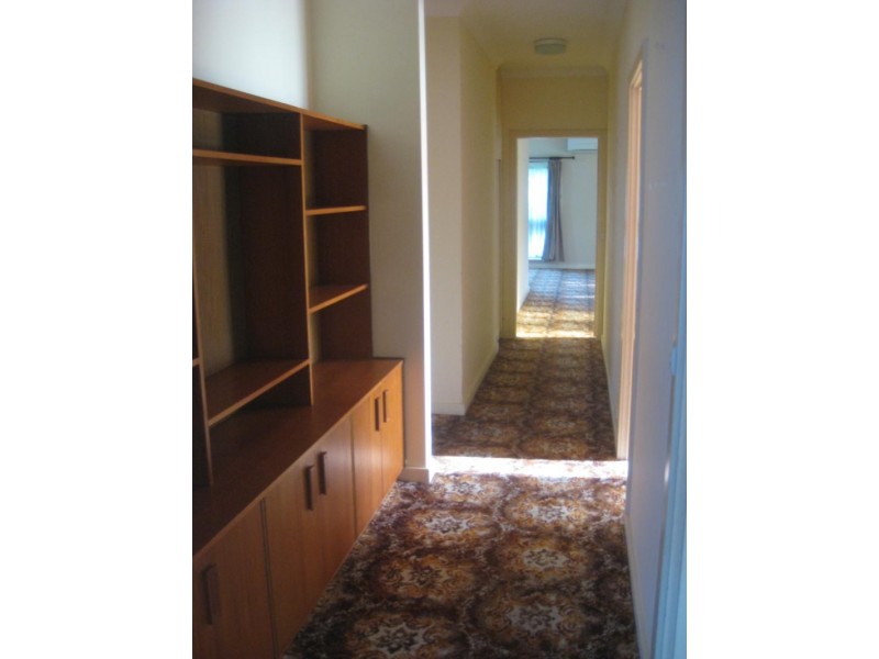 4 Post Office Rd, Woodside SA 5244