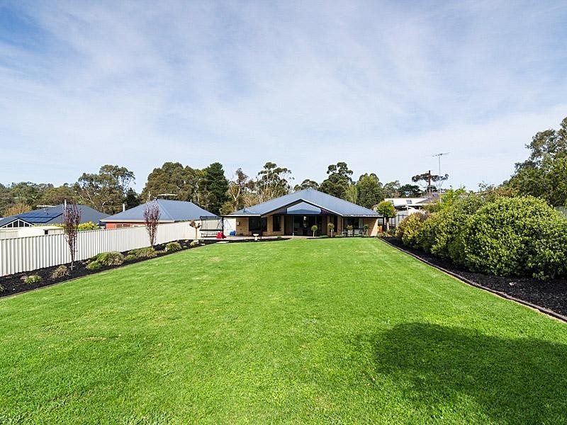 3 Hawthorn  St, Dawesley SA 5252