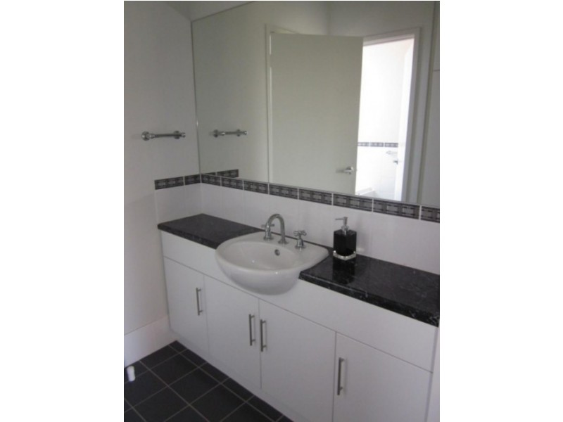 30 Glenalbyn Cl, Strathalbyn SA 5255