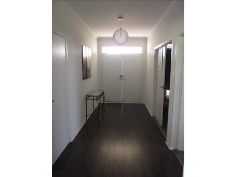 30 Glenalbyn Cl, Strathalbyn SA 5255