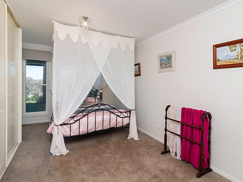 20 Joseph Rd, Blakiston SA 5250