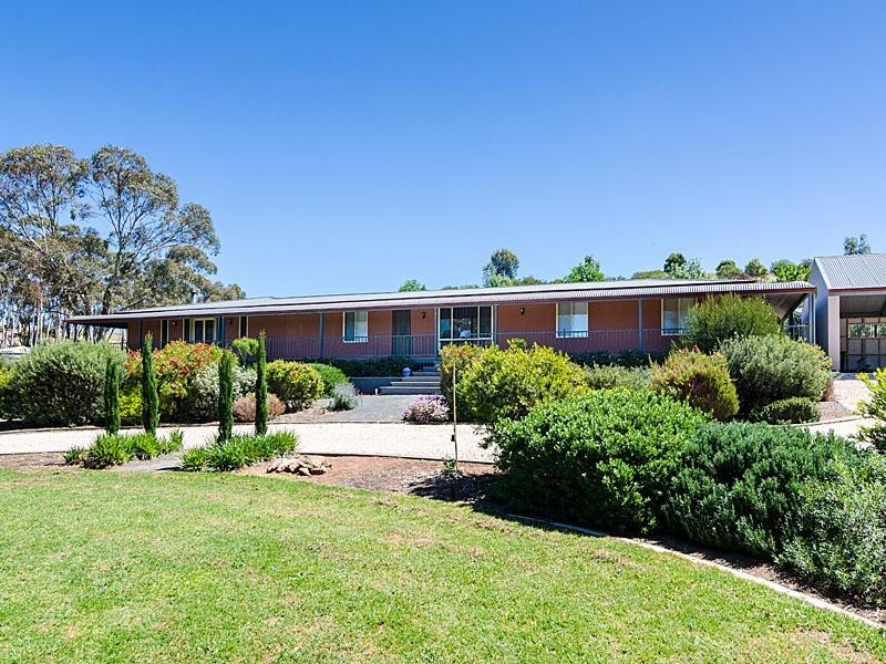21 Plantation  Rd, Kanmantoo SA 5252