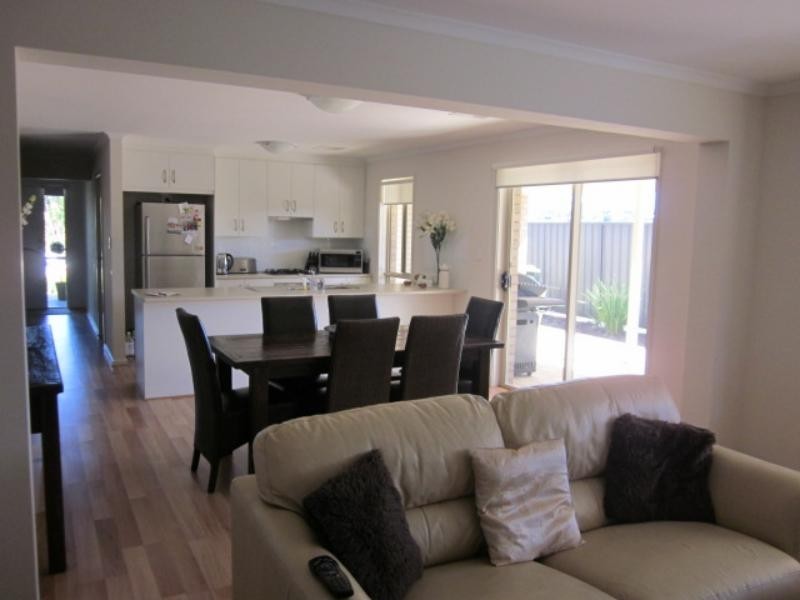 19 Laver St, Mount Barker SA 5251