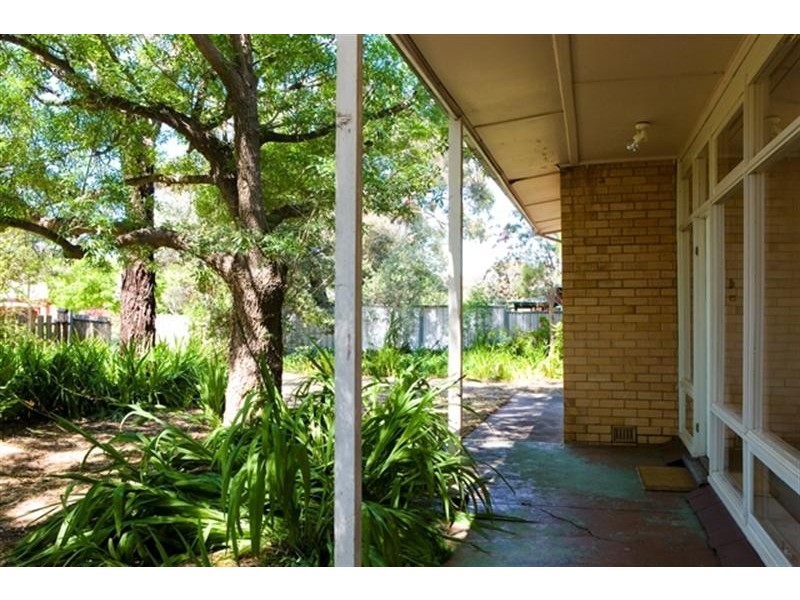 3 Wilpena St, Eden Hills SA 5050