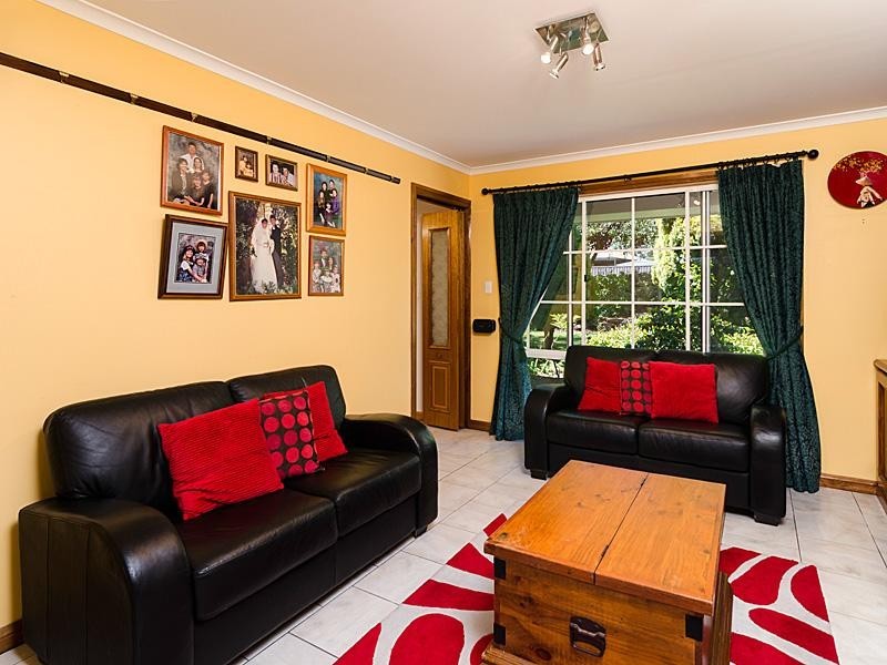 28 Victoria  Rd, Mount Barker SA 5251