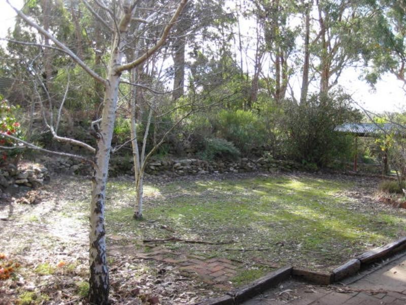 10 Tregarthen Road, Summertown SA 5141