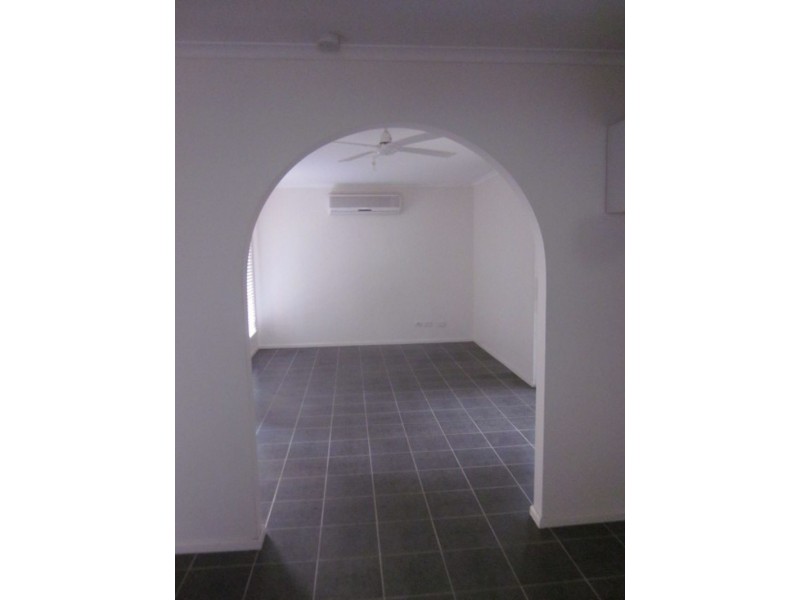 2/3 Market Place, Nairne SA 5252