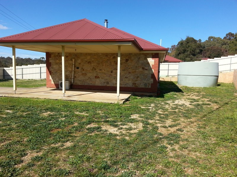 2 Cunliffe Street, Macclesfield SA 5153