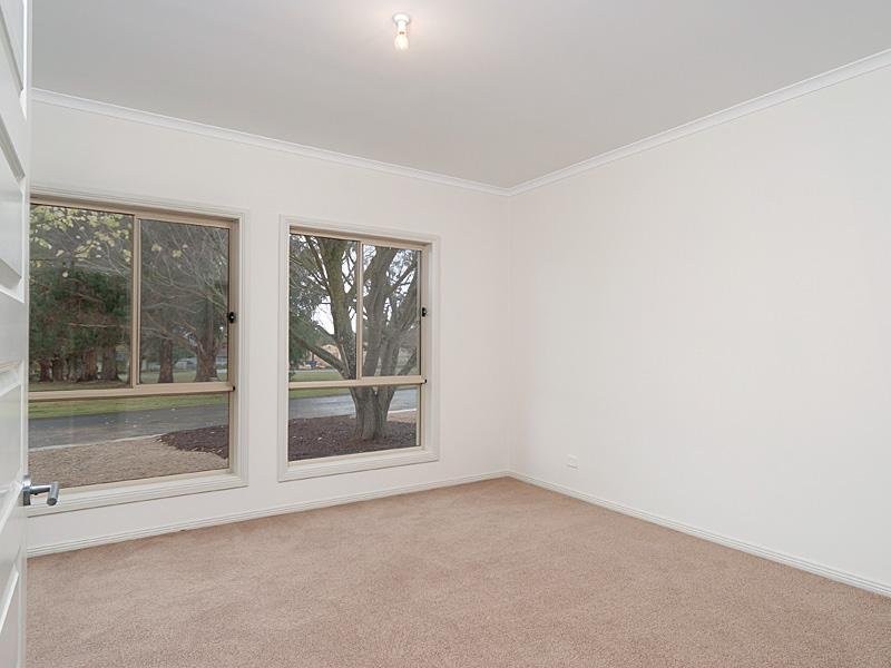 2/1 Collins Street, Mount Barker SA 5251
