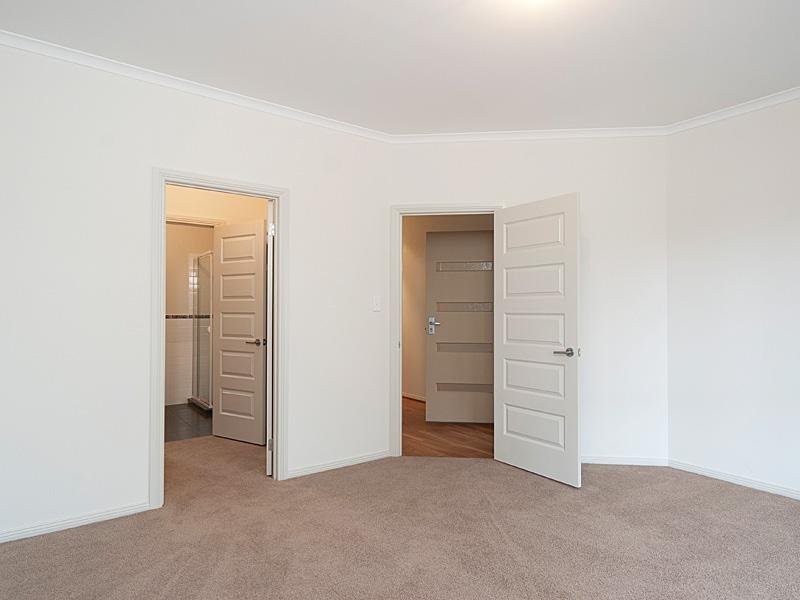 2/1 Collins Street, Mount Barker SA 5251