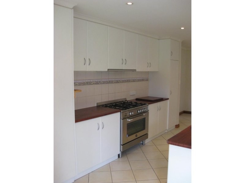 18 Yaktanga Way, Mount Barker SA 5251