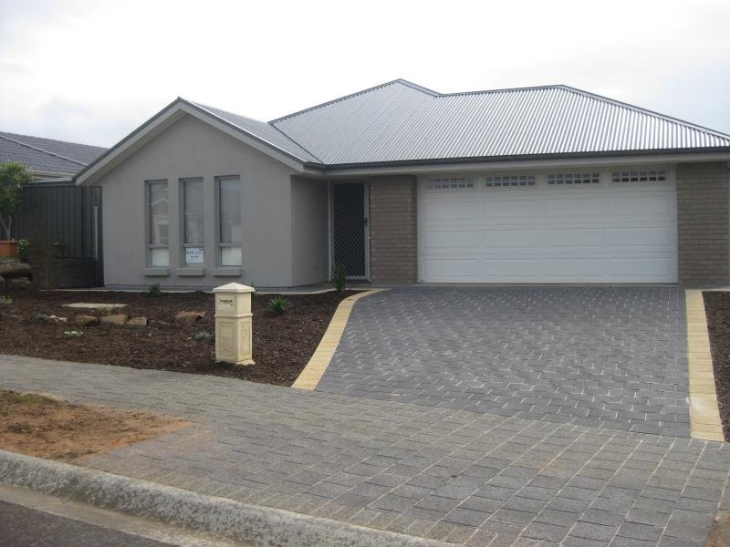 13 West Parkway, Mount Barker SA 5251