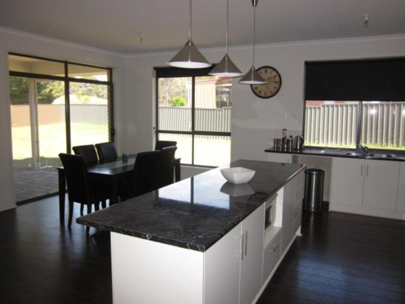 30 Glenalbyn Close, Strathalbyn SA 5255