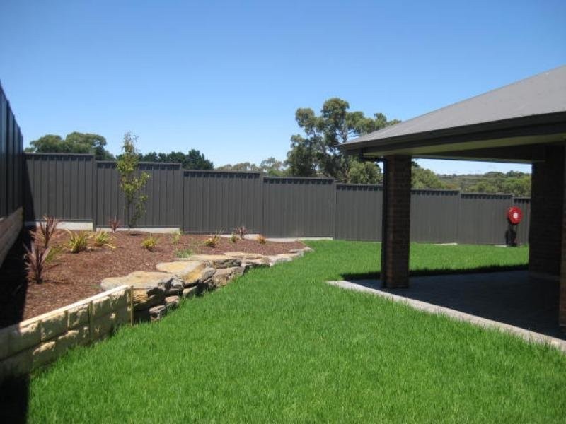 17 Carlson Street, Mount Barker SA 5251