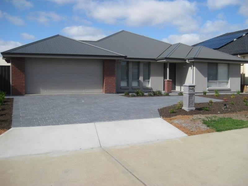 61 Hurling Drive, Mount Barker SA 5251