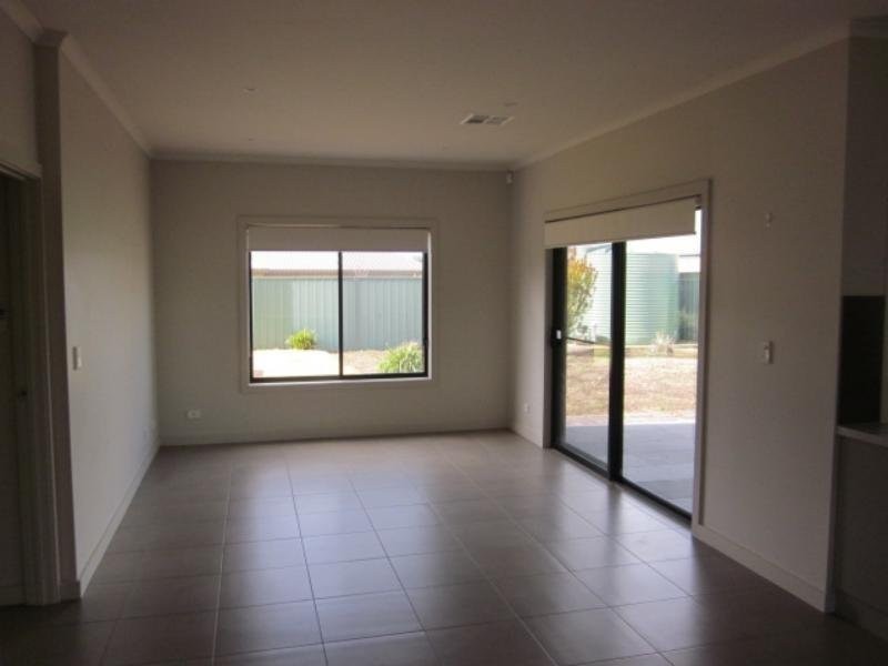 64 Barton Circuit, Mount Barker SA 5251