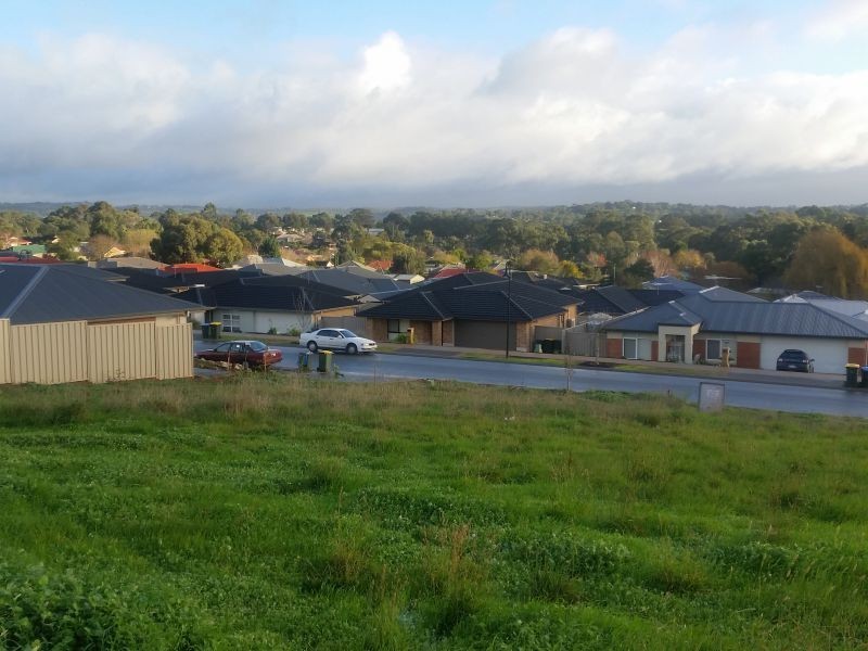 61 Douglas Drive, Mount Barker SA 5251